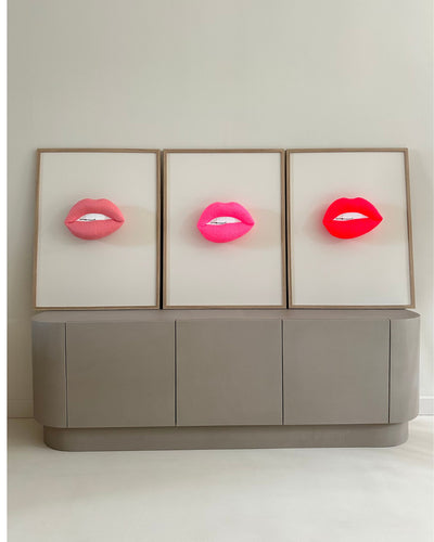 Handgemaakt kunstwerk met 3D neon mond (maat XL) - 82 x 62 cm