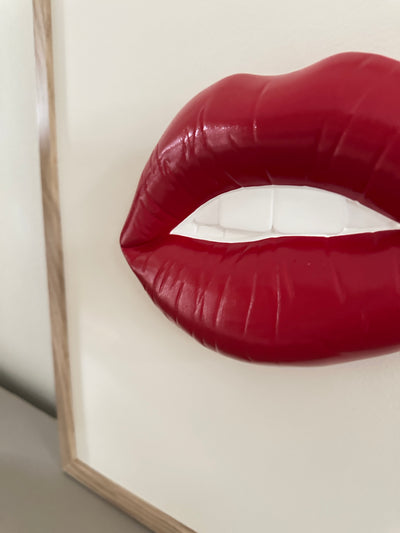 Handgemaakt kunstwerk met 3D mond (maat L) - 62 x 62 cm