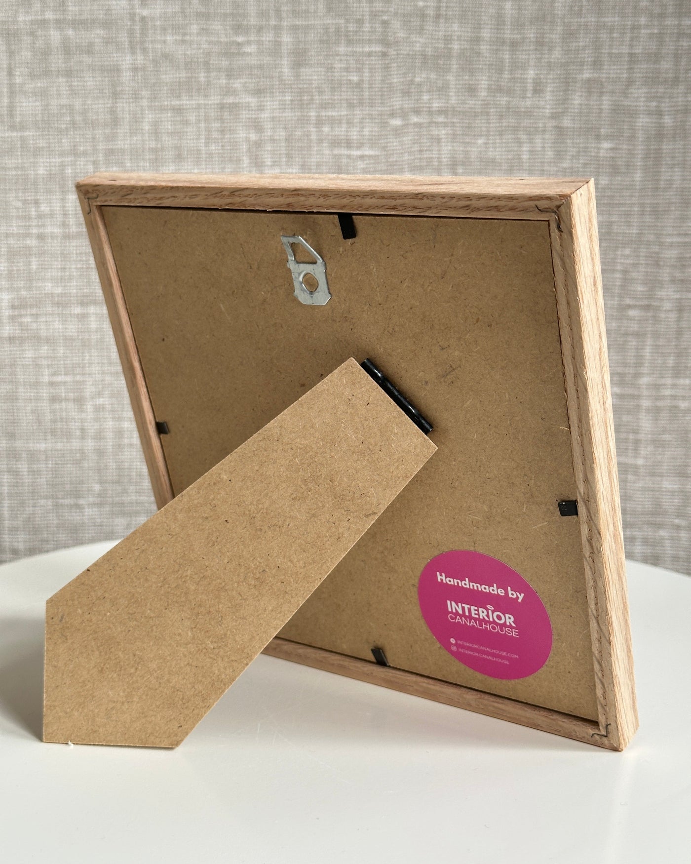 Tegel met 3D mond wandtegel keramiek neon 15x15 cm