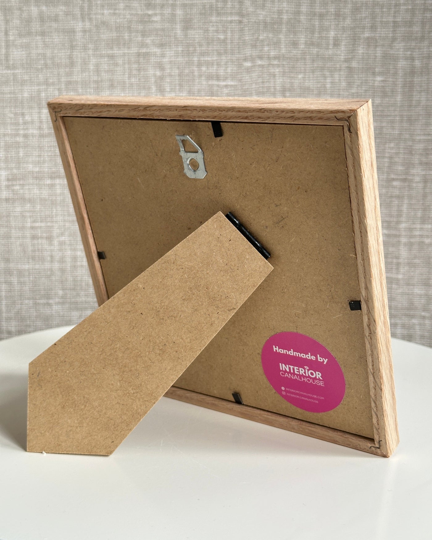 Spiegel tegel met handgemaakte 3D mond roze - inclusief licht eiken lijstje