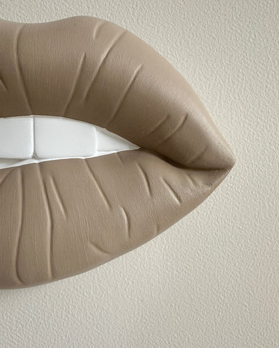 Handgemaakt kunstwerk met 3D mond  - 47 x 47 cm (maat M)